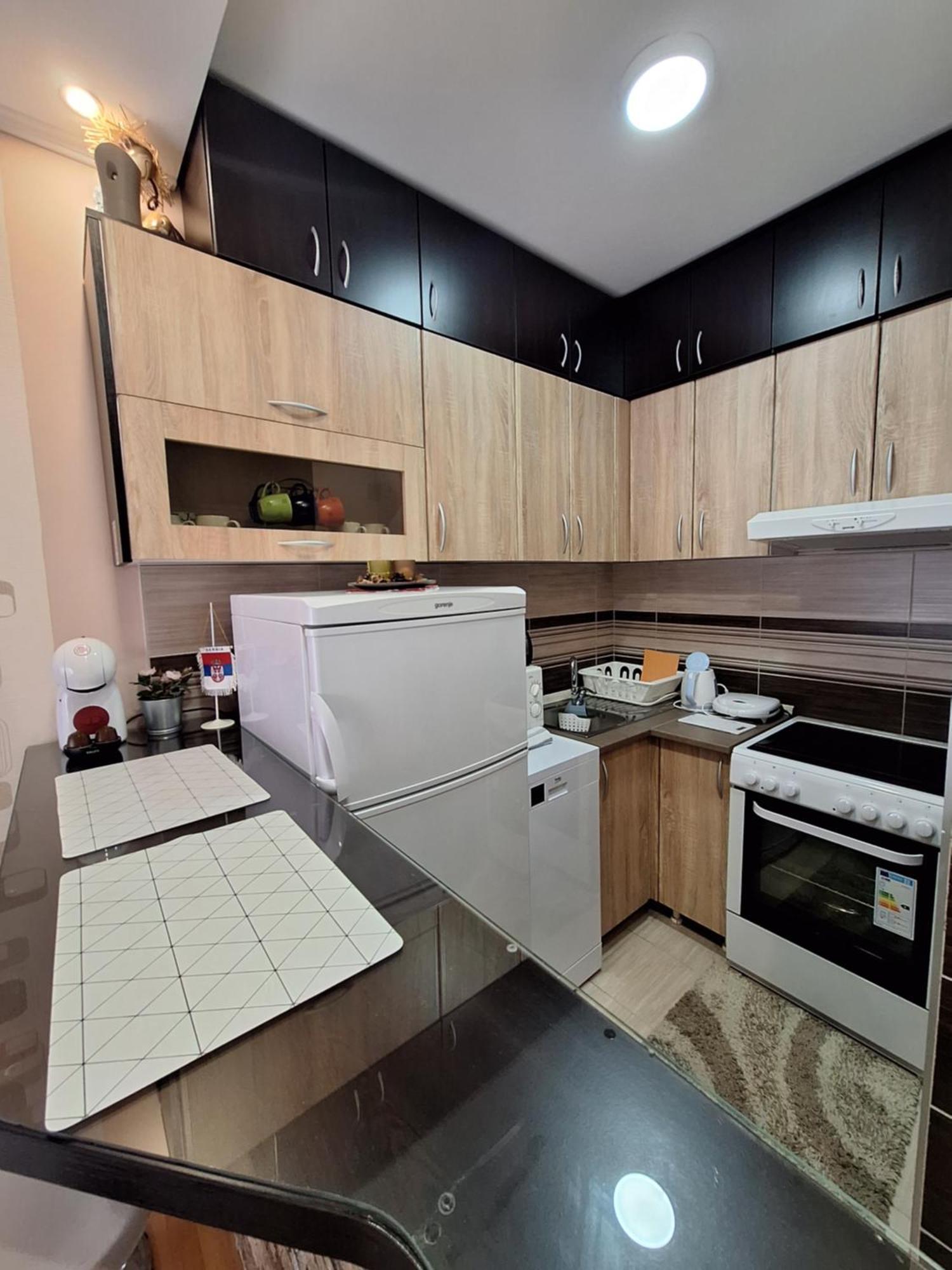 Lux Apartment Sanja 1 Subotica Ngoại thất bức ảnh