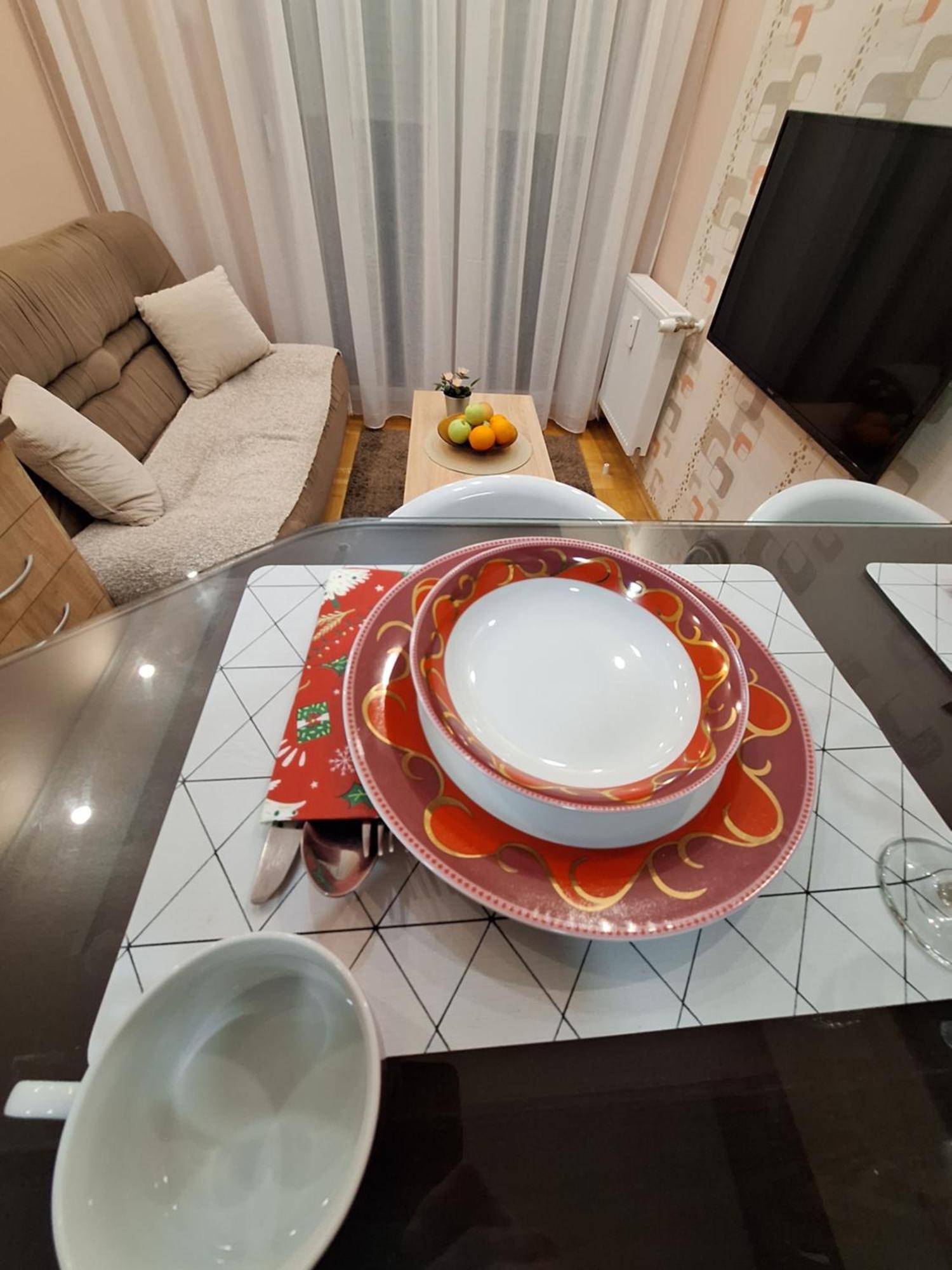Lux Apartment Sanja 1 Subotica Ngoại thất bức ảnh
