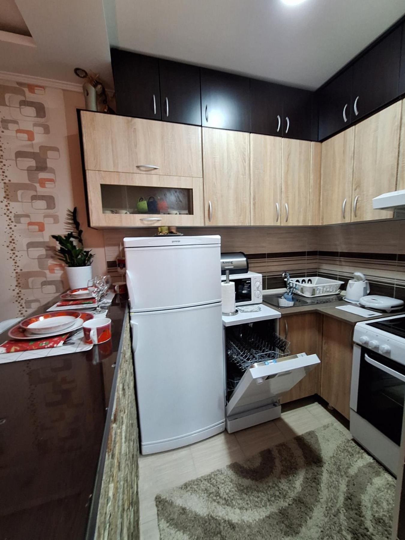 Lux Apartment Sanja 1 Subotica Ngoại thất bức ảnh