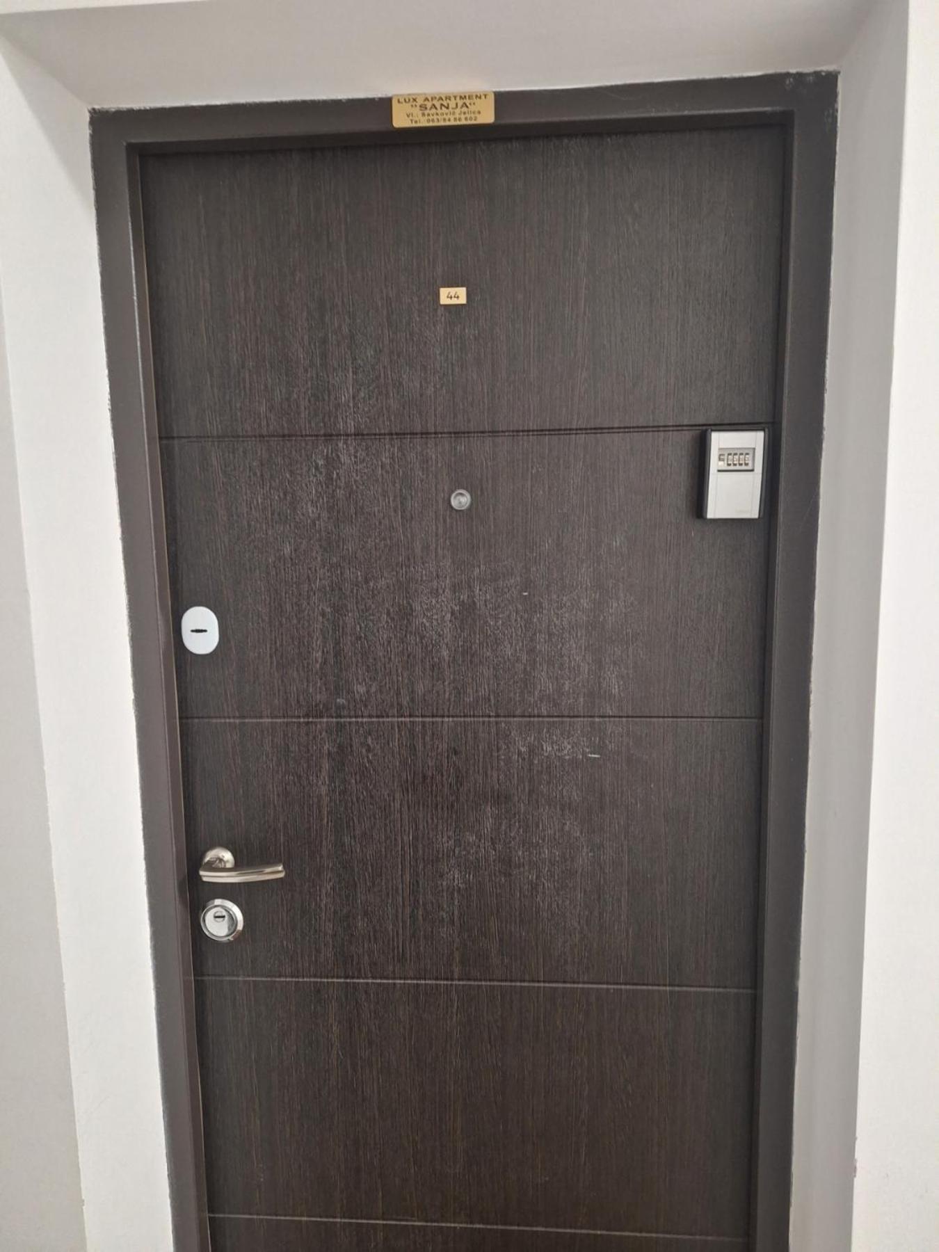 Lux Apartment Sanja 1 Subotica Ngoại thất bức ảnh